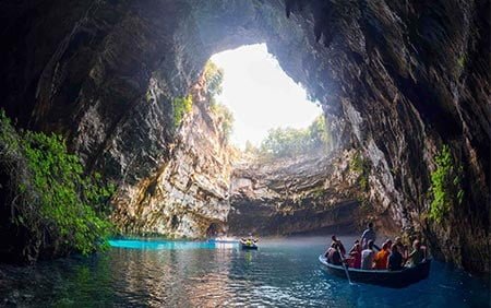 Kefalonia-taxi-island-tours